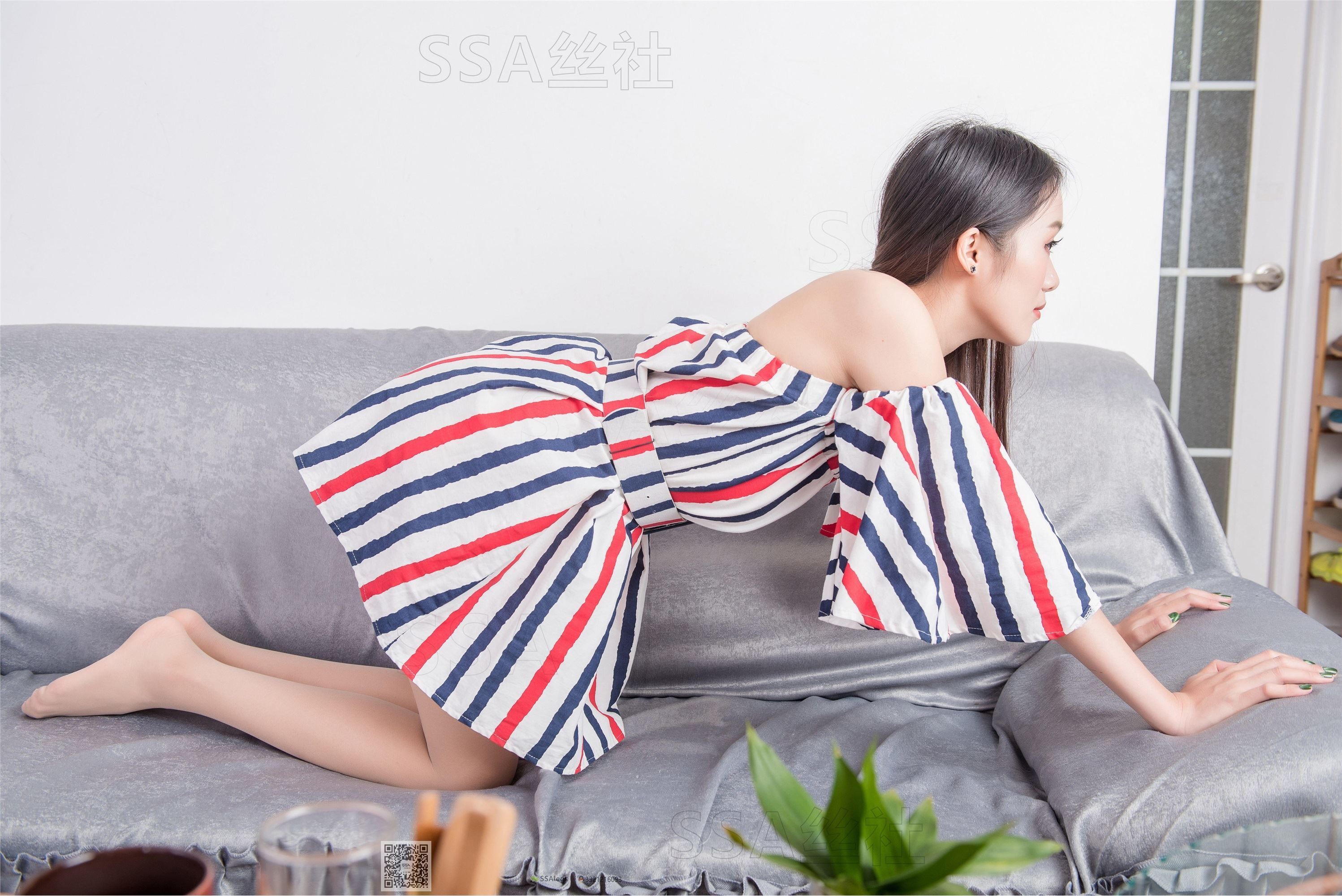 SSA丝社 NO.048 女秘书兰兰沙发上的美腿肉丝特写